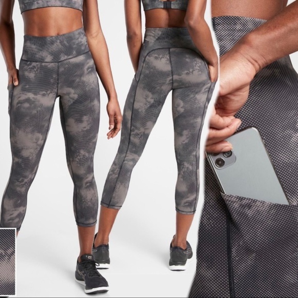 Athleta Ultimate Stash Leggings